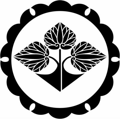 外雪輪に立ち葵菱