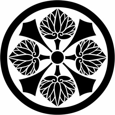 中輪に剣四つ葵