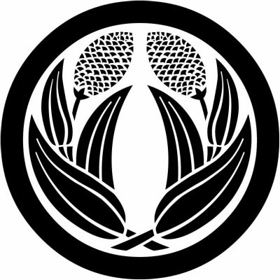 丸に抱き粟（２）