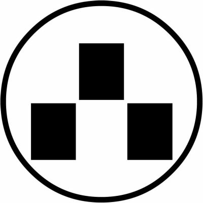 糸輪に三つ石・糸輪に三つ立て石・糸輪に立て三つ石／糸輪に竪三つ石