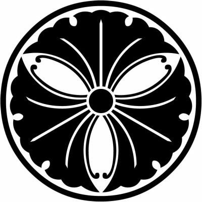 糸輪に三つ蔓銀杏（２）