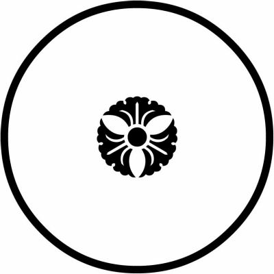 糸輪に豆三つ銀杏・糸輪蛇の目式三つ銀杏