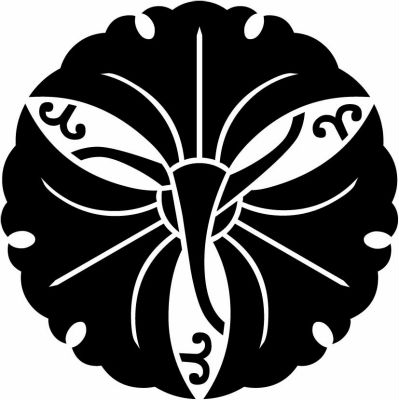 軸違い三つ蔓銀杏