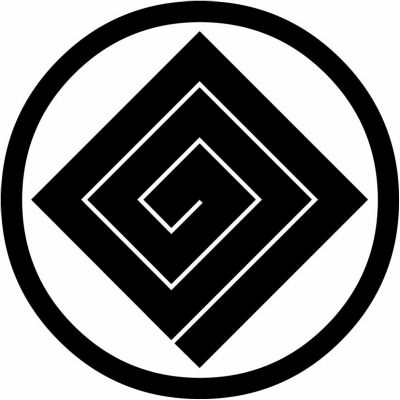 中輪に隅立て稲妻