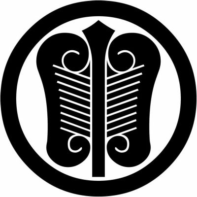 丸に唐団扇・丸に軍配団扇