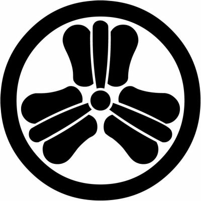 久留島唐団扇・丸に三つ軍配団扇