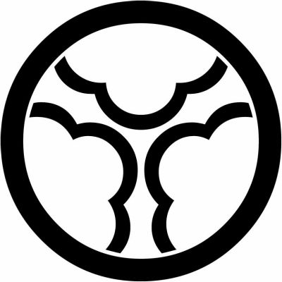 丸に三つ梅輪・丸に三つ割り梅輪