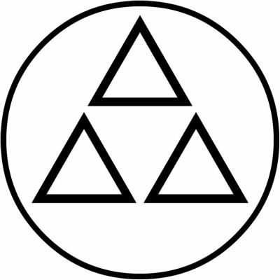 糸輪に陰三つ鱗