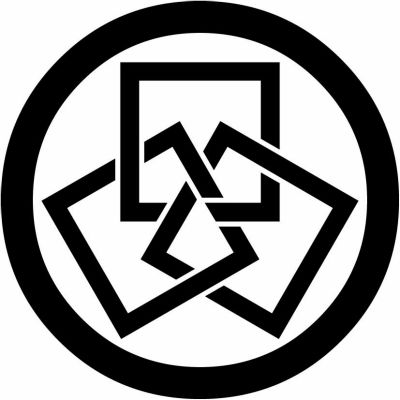 丸に三つ組み角（１）