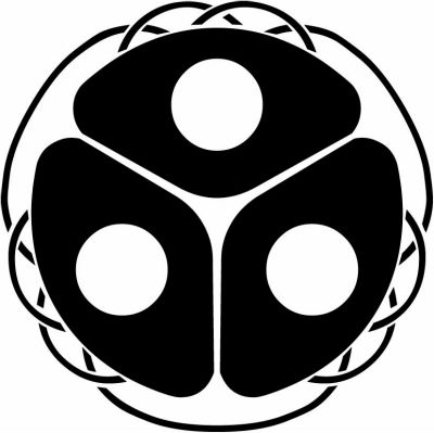 三つ陣笠（１）