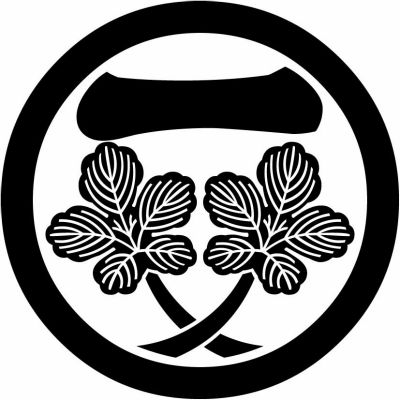 丸に一の字違い梶の葉