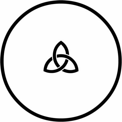 糸輪に豆結び柏