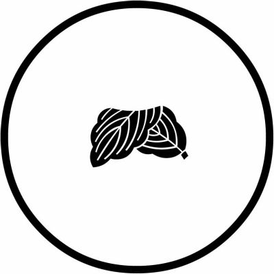 糸輪に豆折れ柏