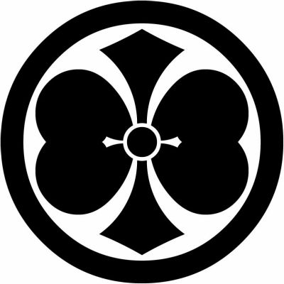 丸に上下二つ剣片喰