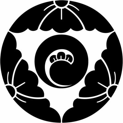 三つ割り唐花に丁子巴