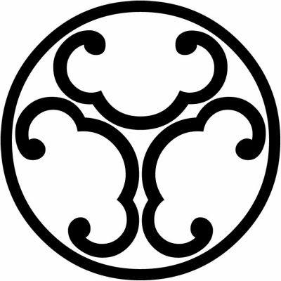 細輪に頭合わせ三つ唐鐶