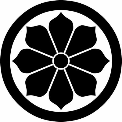 丸に変わり八つ菊