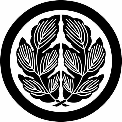 丸に抱き菊の葉