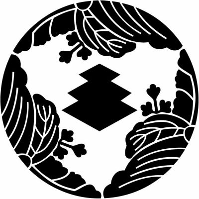 三つ割り桐に三階菱