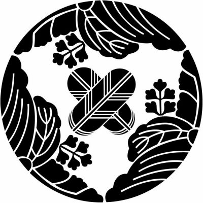 三つ割り五七桐に違い鷹の羽・三つ割り五七の桐に違い鷹の羽