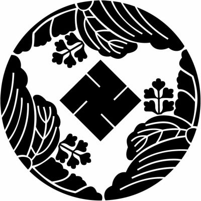 三つ割り五七桐に万字／三つ割り五七桐に卍・三つ割り五七の桐に万字／三つ割り五七の桐に卍
