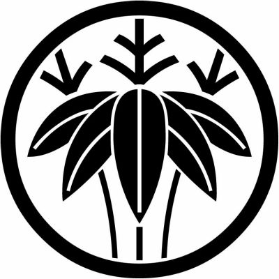 中輪に三本足篠笹