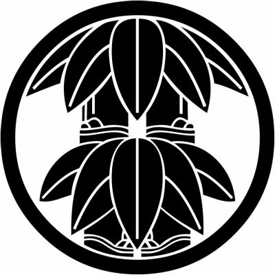 中輪に二本竹に笹・中輪に二本竹と笹