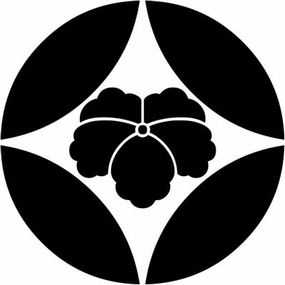 七宝に大割り蔦