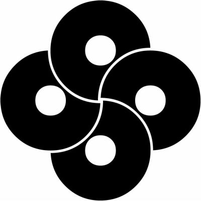 四つ捻じ蛇の目