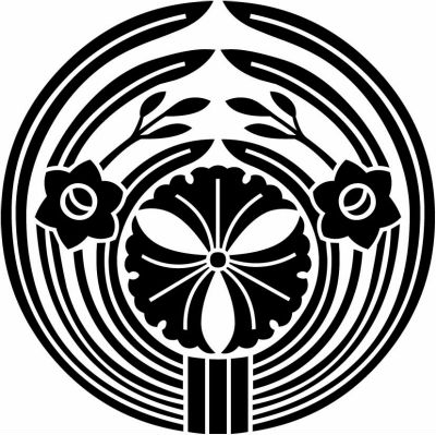 抱き水仙に三つ銀杏