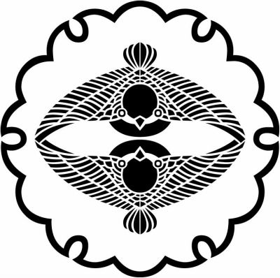 雪輪に上下対い雀菱