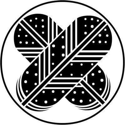 糸輪に斑入り違い鷹の羽