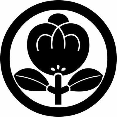 丸に一つ茶の実・丸に茶の実（１）