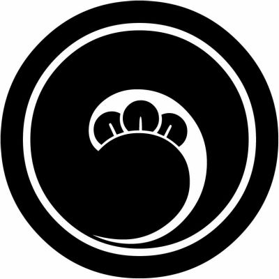 丸に右一つ丁子巴