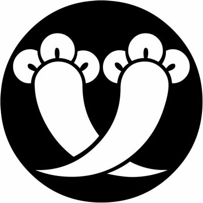 石持ち地抜き違い丁子