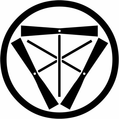 中輪に三つ竹蜻蛉