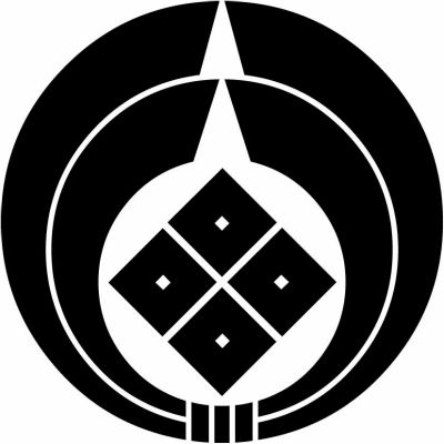 二つ熨斗輪に四つ目