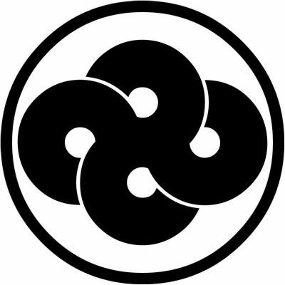 細輪に捻じ万字菱／細輪に捻じ卍菱