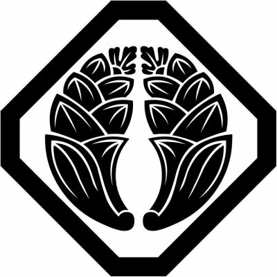 隅切り角に抱き茗荷