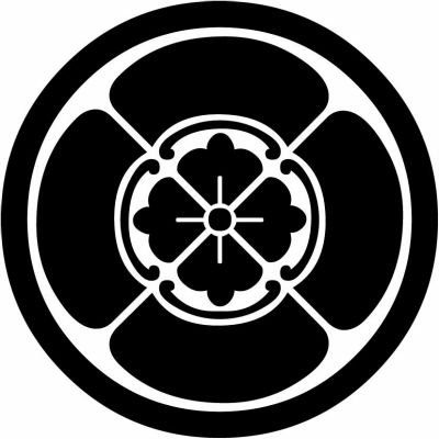 中輪に四方木瓜