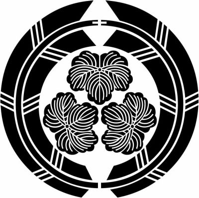 抱き矢に三つ蔦・抱き矢に尻合わせ三つ蔦