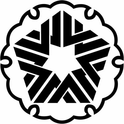 雪輪に五つ入り山形