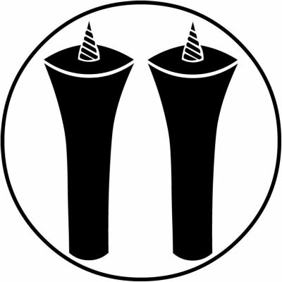 糸輪に並び蝋燭