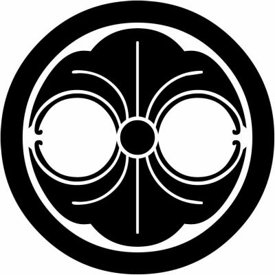 丸に変わり花蕨（１）