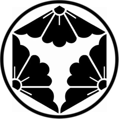 糸輪に六角三つ割り花菱