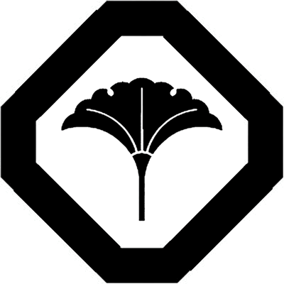 隅切り角に一つ銀杏