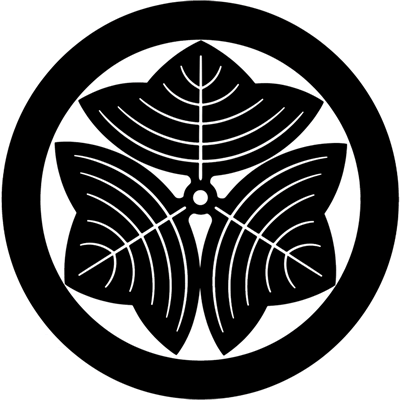 丸に三つ葛の葉