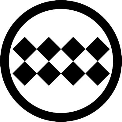 丸に横繋ぎ八つ石