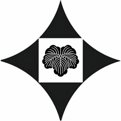 糸巻に蔦・糸巻内に蔦