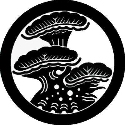 丸に三つ枝古松